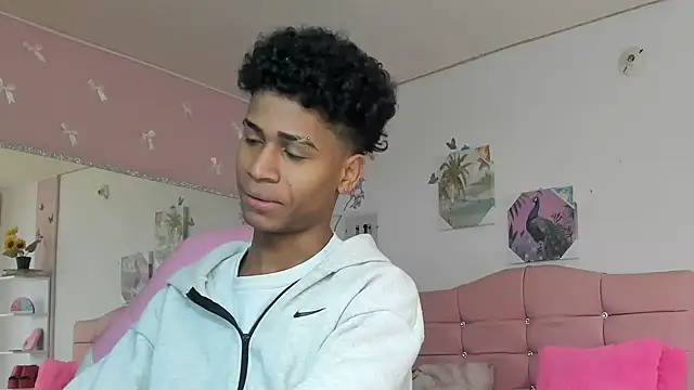 Santy_bigcock_01 Show Webcam