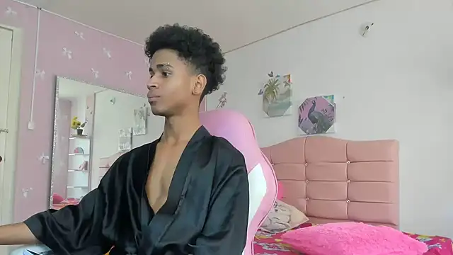 Santy_bigcock_01のウェブカメラショー