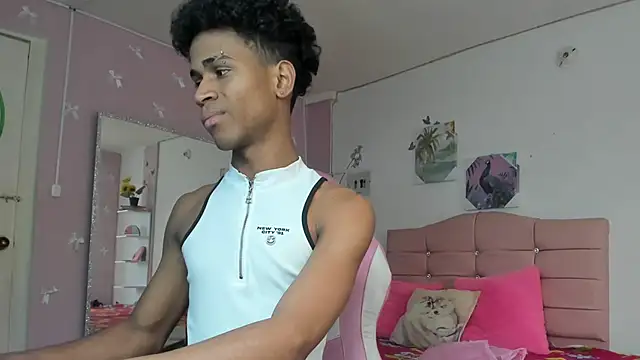 Santy_bigcock_01: διαδικτυακό σόου στην κάμερα
