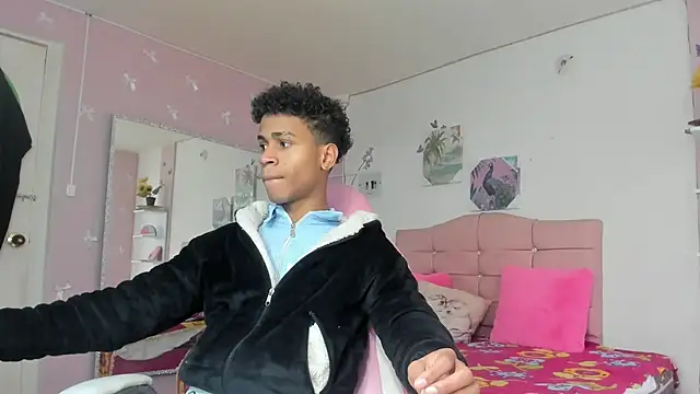 Santy_bigcock_01 Pertunjukan Webcam