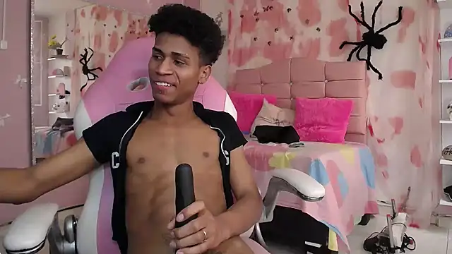 Santy_bigcock_01 网络视讯表演
