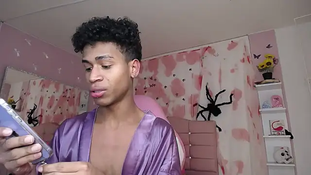 Santy_bigcock_01 Show Webcam