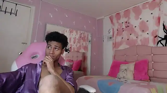 Santy_bigcock_01 webcam show