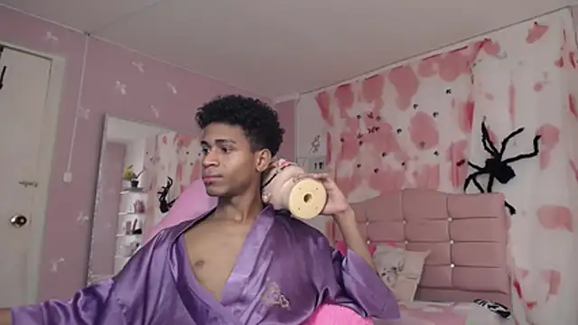 Santy_bigcock_01 webcam show