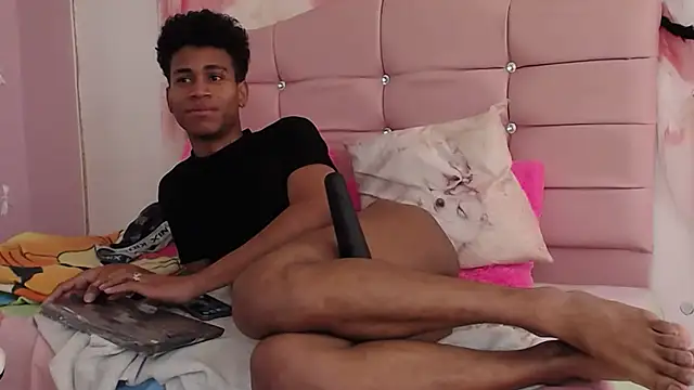 عرض كام Santy_bigcock_01
