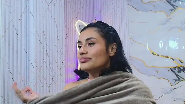دردشة PEACHY_TAY الجنسية المباشرة