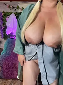 PamelaBoobs Adlı Modelin Web Kamerası Şovu