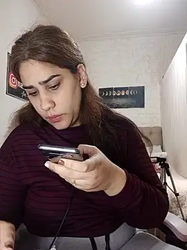 nahiarabiel33 Webcam show
