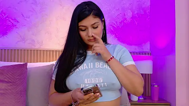 ValeriaMonet Adlı Modelin Canlı XXX Sohbeti
