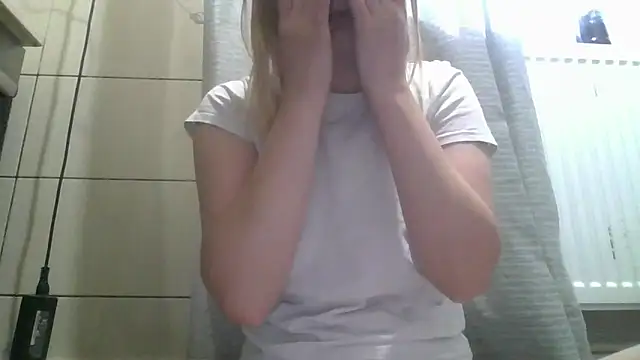 dirty_sasha00 Adlı Modelin Canlı XXX Sohbeti