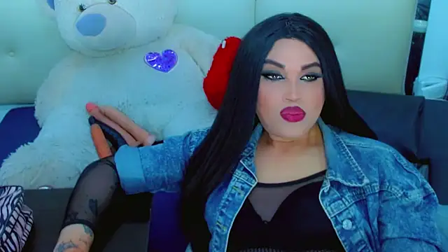 NharaBigCock Adlı Modelin Web Kamerası Şovu