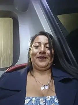 Chat +18 de misshot_02 ao vivo