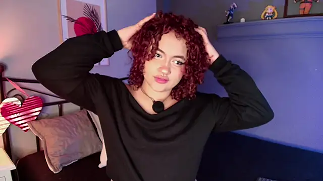 _sarahRose Adlı Modelin Canlı XXX Sohbeti