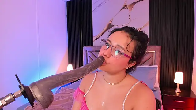 צ'אט XXX בשידור חי של Lalalemoonds