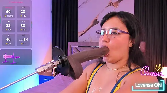 Lalalemoonds' Webcam Show