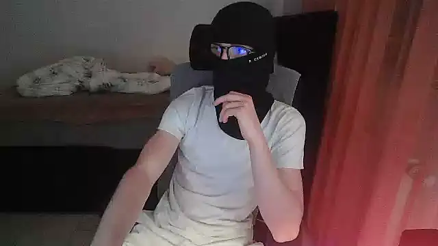 nas0076 Webcam-Show