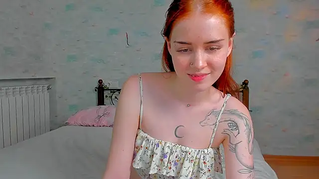 Pertunjukan Kamera Web alice_with_freckles