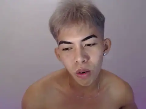 Urhotsilverboy Pertunjukan Webcam