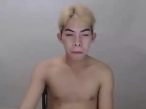 Urhotsilverboy Show in webcam