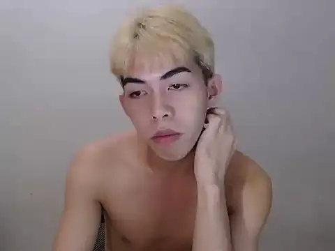 Urhotsilverboy Pertunjukan Webcam