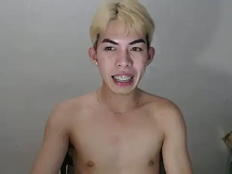 Urhotsilverboy Pertunjukan Webcam