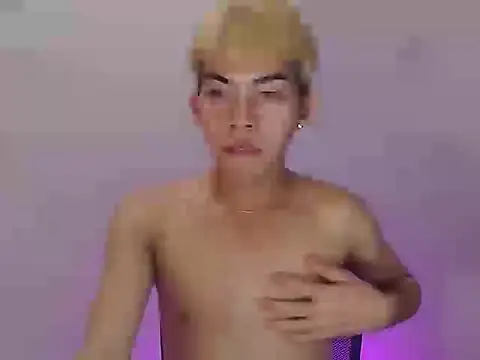 Urhotsilverboy Pertunjukan Webcam