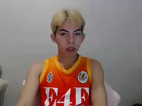 Urhotsilverboy Pertunjukan Webcam