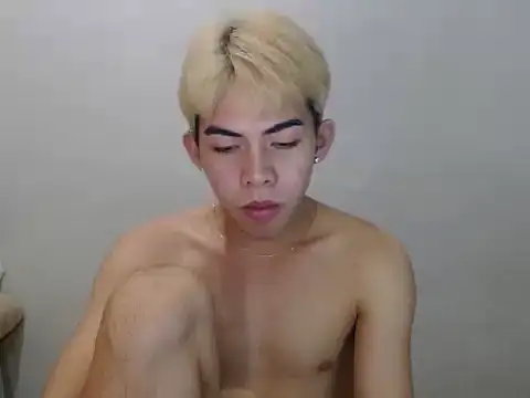 Urhotsilverboy Pertunjukan Webcam