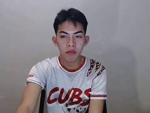 Urhotsilverboy – webcam-show
