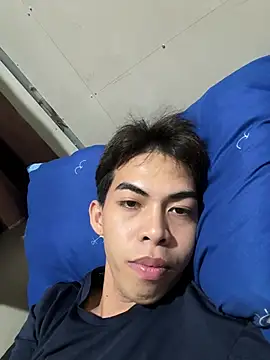 Urhotsilverboy Webcam Show
