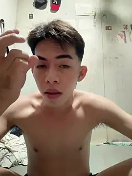 Urhotsilverboy Show Webcam