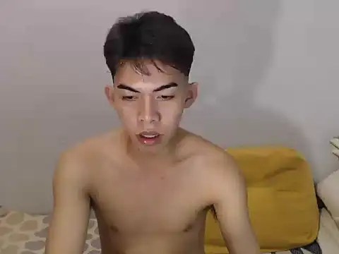Urhotsilverboy 网络视讯表演
