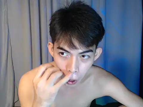 Urhotsilverboy Pertunjukan Webcam