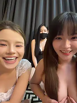โชว์เว็บแคมของ tutuya01
