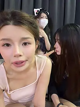 tutuya01 Show in webcam