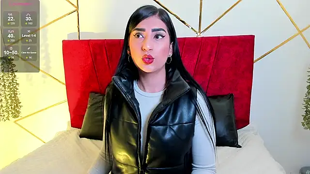 Pertunjukan Kamera Web Paris_Evans_