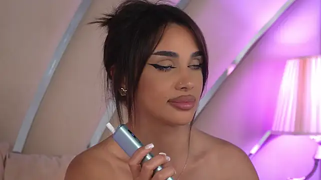 IvyNox – webcam-show