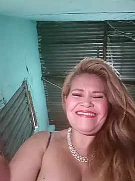 Show modela dirty_mother3 na web-kameri