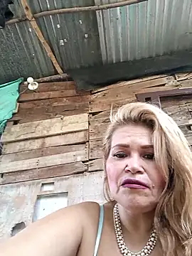 Show modela dirty_mother3 na web-kameri