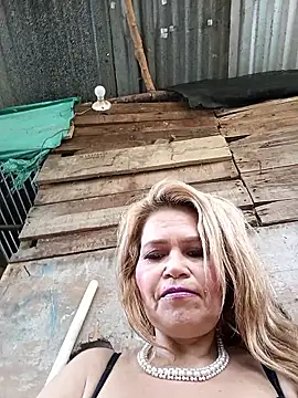 dirty_mother3 Pertunjukan Webcam