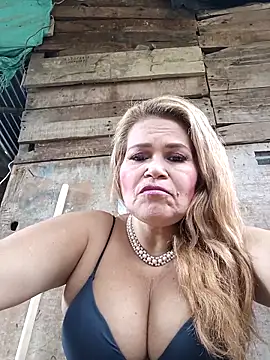 dirty_mother3 Show Webcam