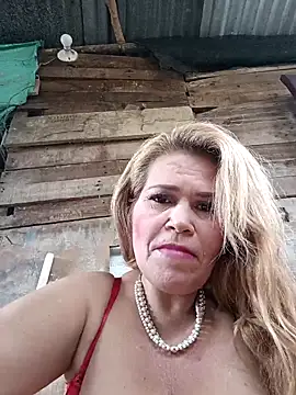 dirty_mother3 – Kamerová šou