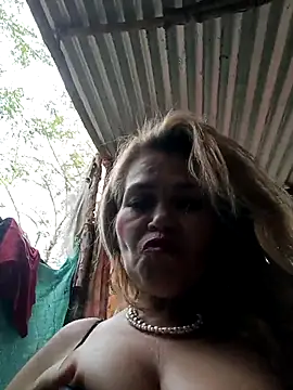 dirty_mother3 Adlı Modelin Web Kamerası Şovu