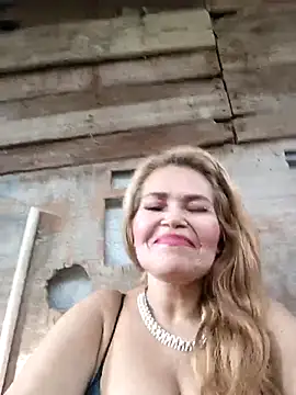 Show modela dirty_mother3 na web-kameri