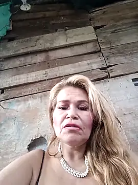 dirty_mother3 Adlı Modelin Web Kamerası Şovu