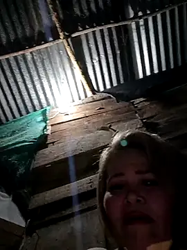 dirty_mother3 Adlı Modelin Web Kamerası Şovu