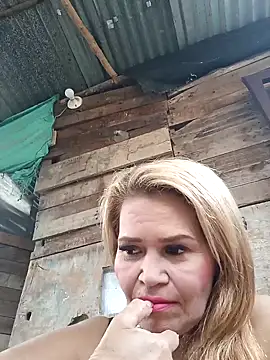 dirty_mother3n Webbikameraesitys