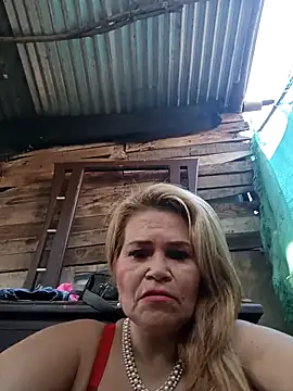 dirty_mother3 élő chatszobája