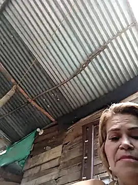 dirty_mother3n Webbikameraesitys