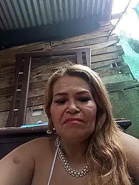 dirty_mother3n Webbikameraesitys